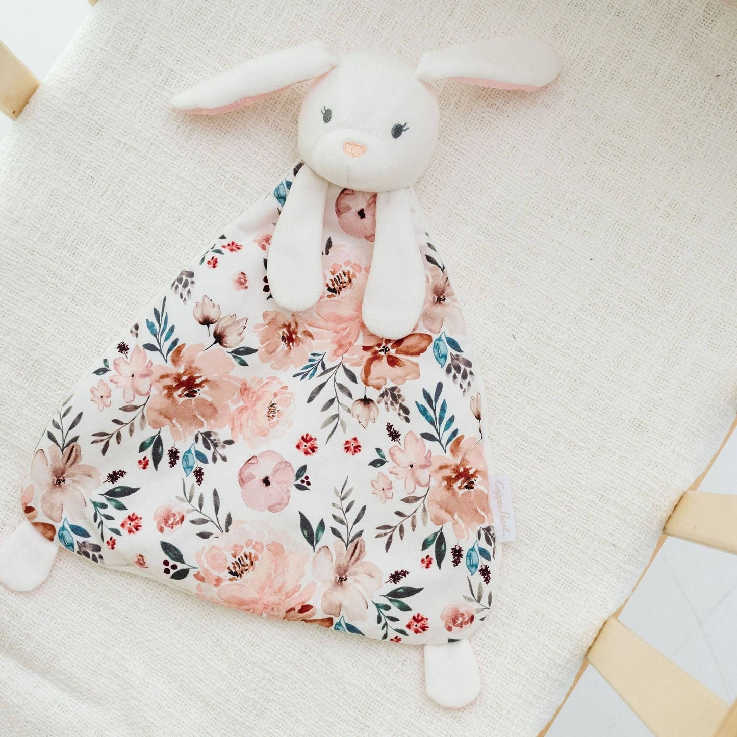 Bella Character Lovey