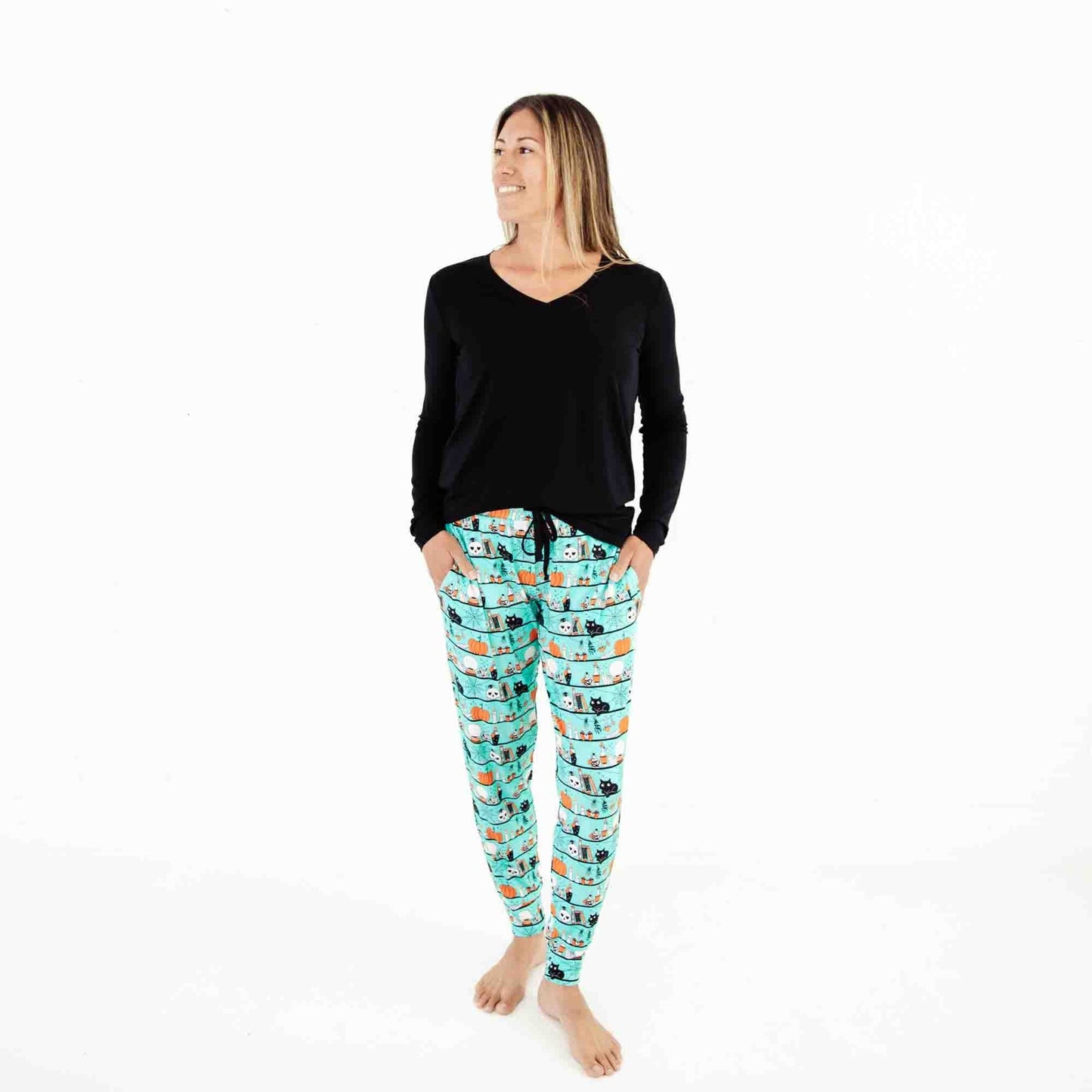 A Drop Of Magic Women's Pajama Set in Teal