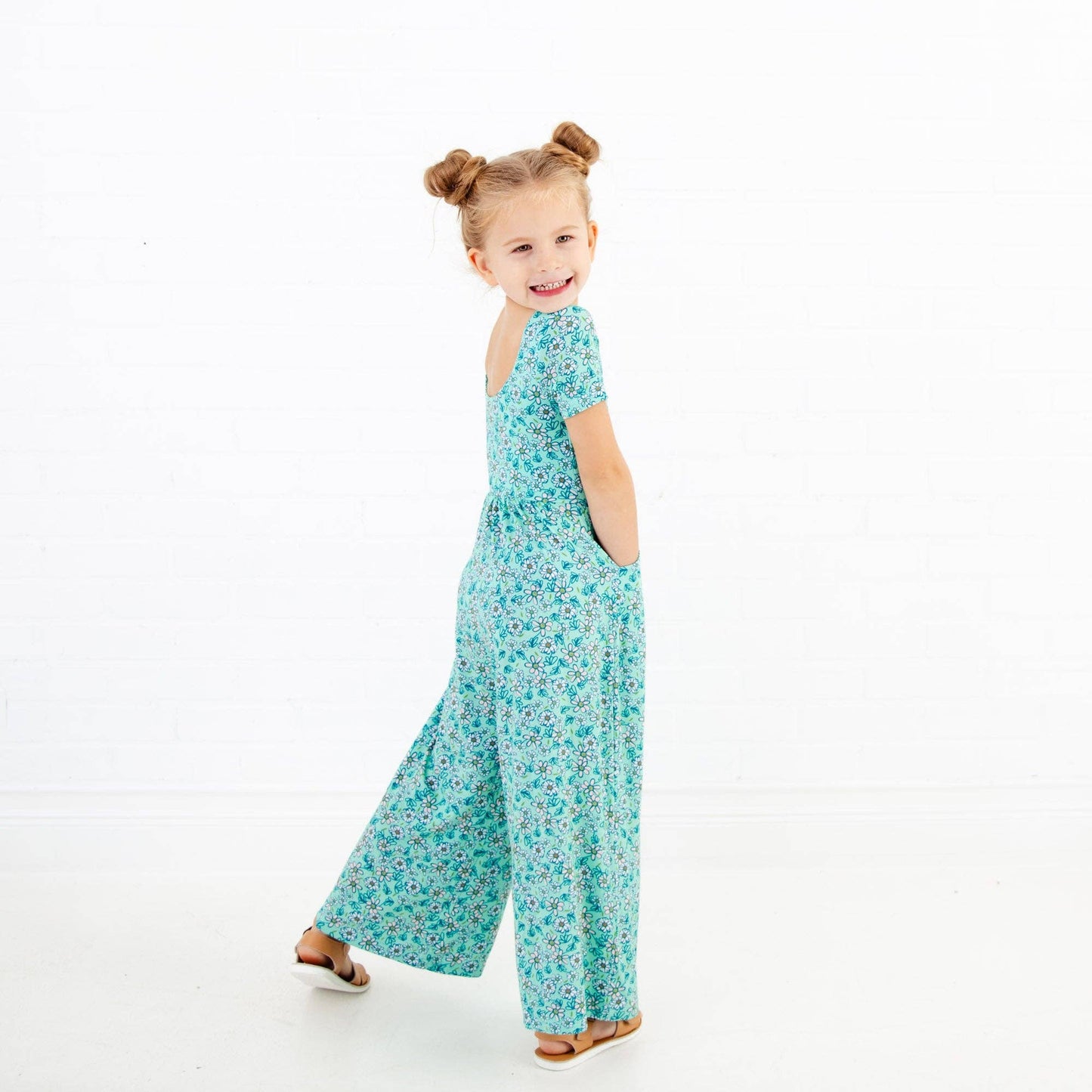 Driving Me Daisy Floral Leggy Romper