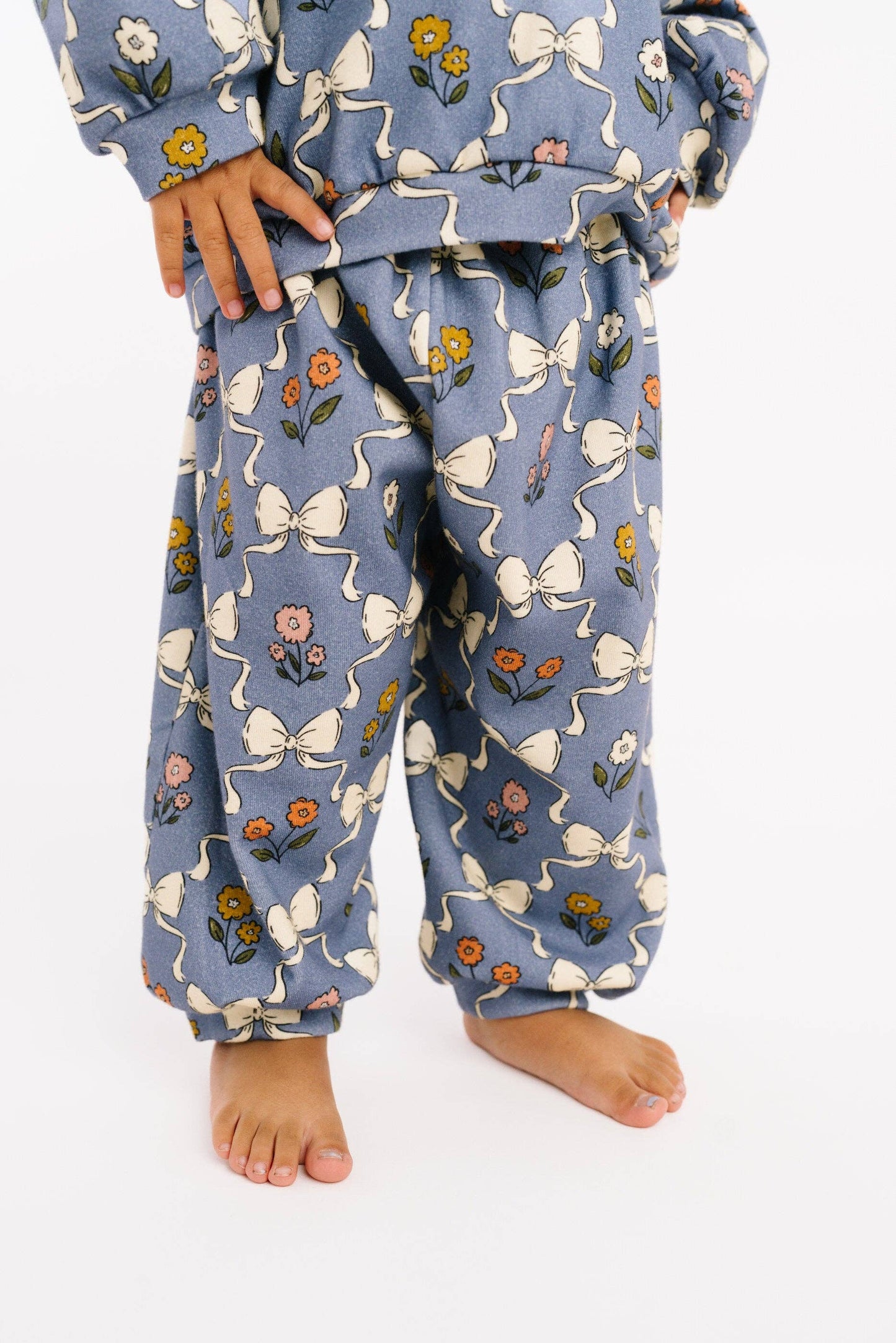 Bow Blooms Sweatsuit
