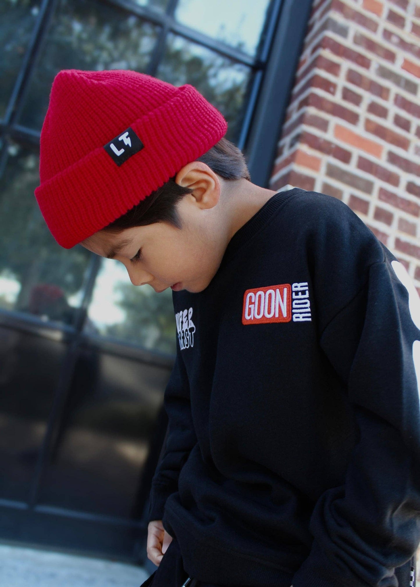 Too Fast Crewneck in Black