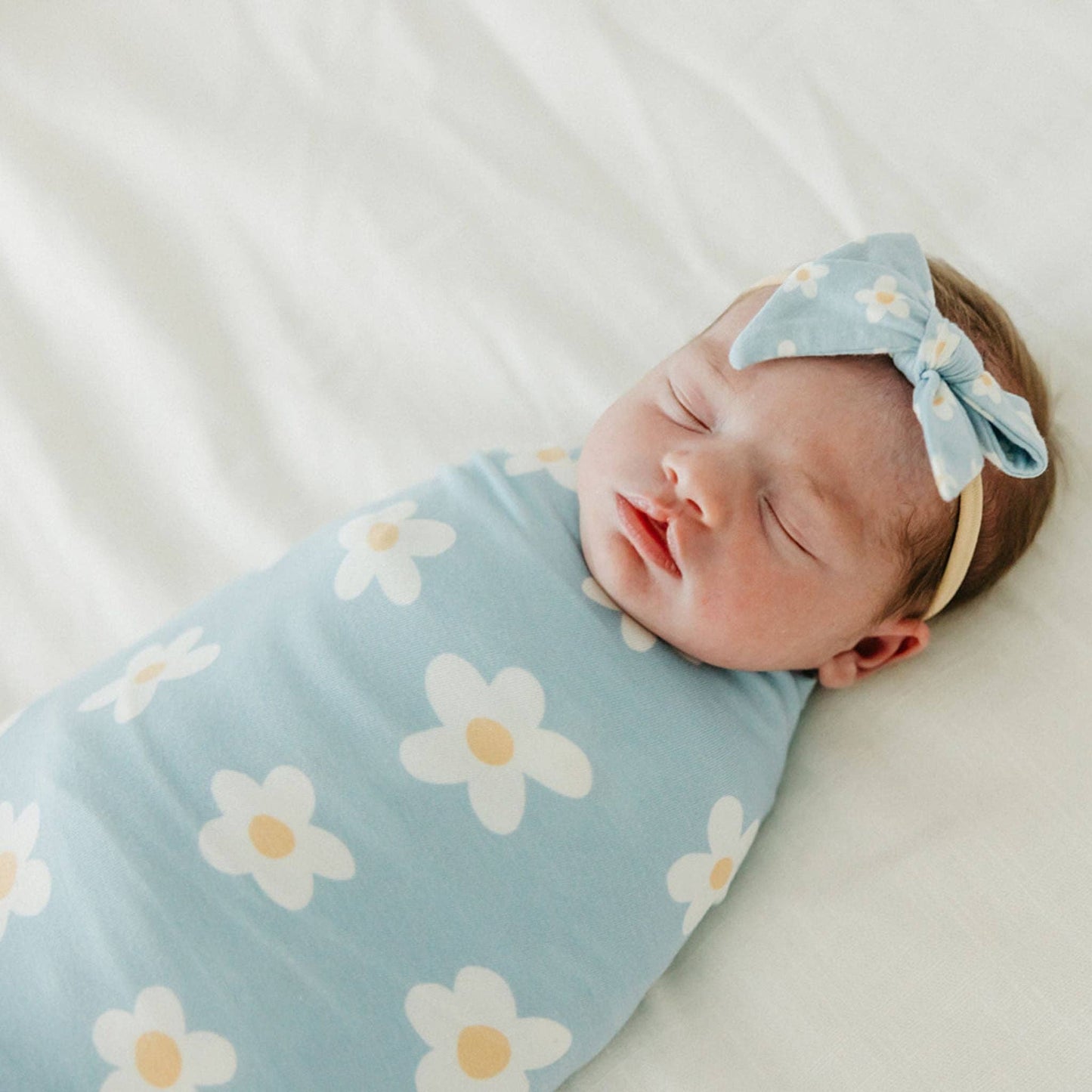 Della Classic Baby Bow