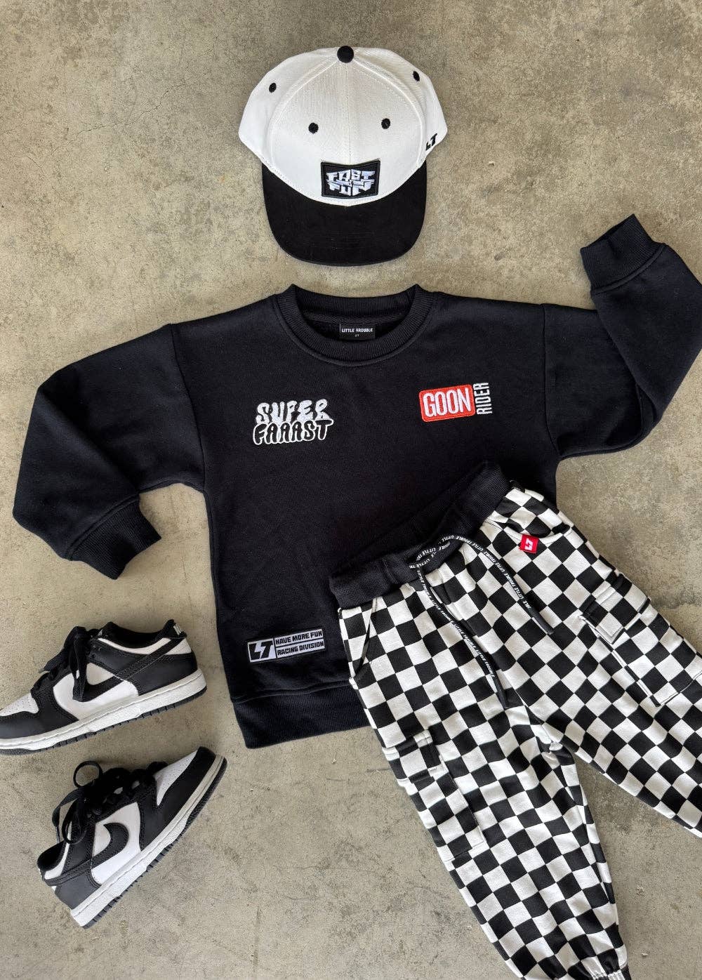 Too Fast Crewneck in Black