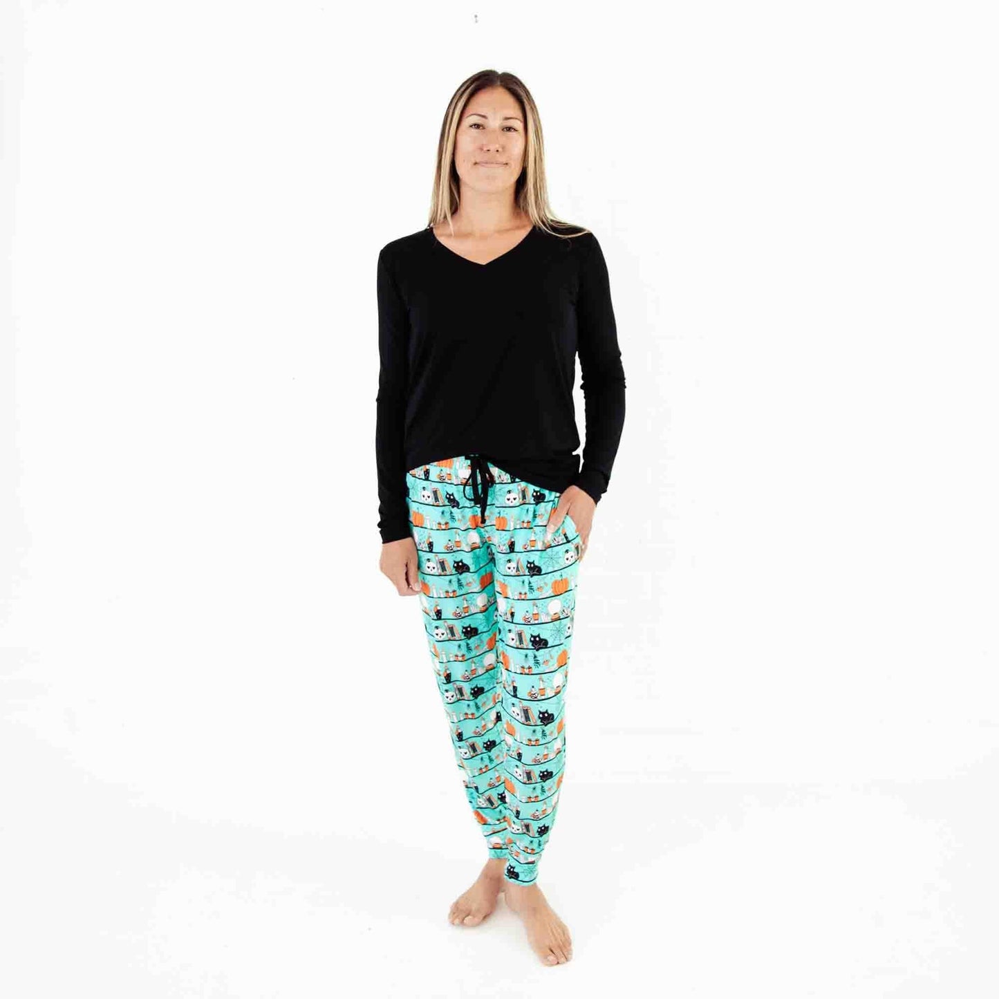 A Drop Of Magic Women's Pajama Set in Teal