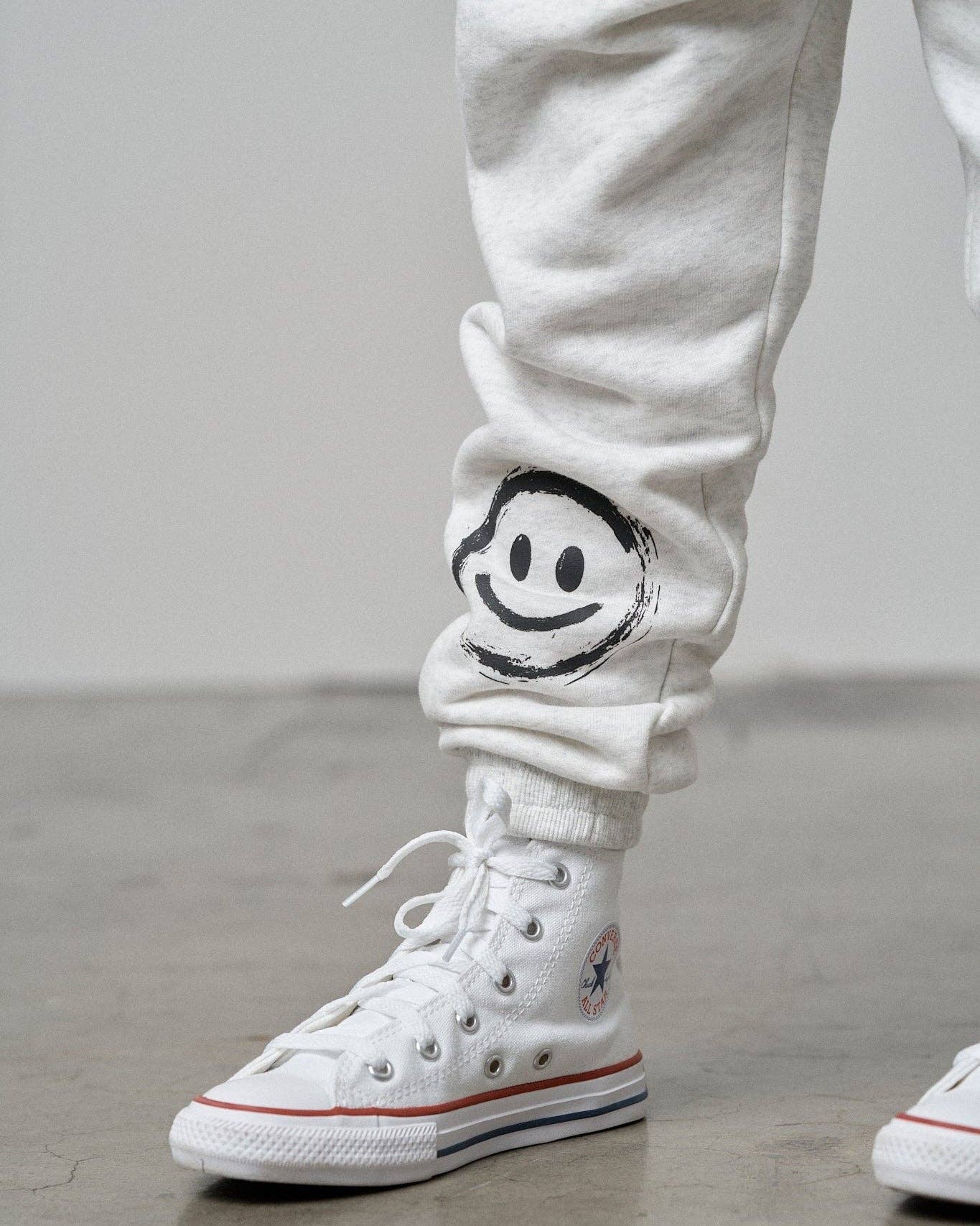 Light Heather Grey Happy Day Sweatpants